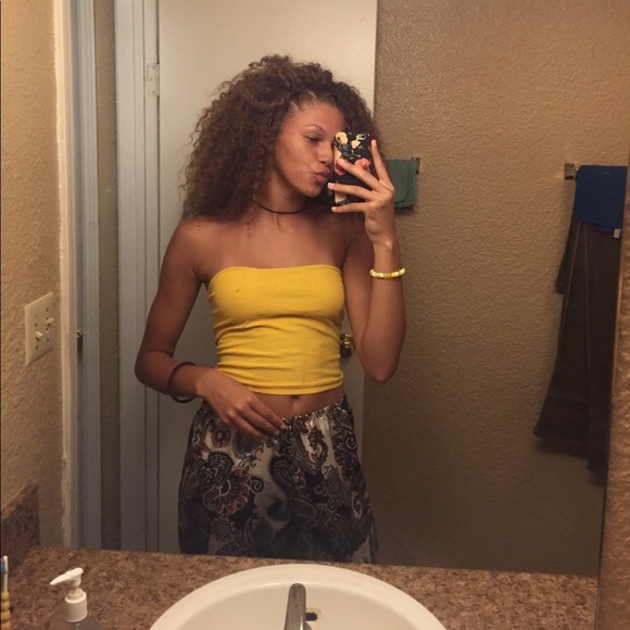 Meet your Posher, Madison - Picture 1 of 4